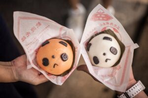 横浜スパークリングトワイライトへのアクセスと駐車場情報は？