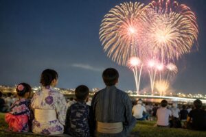 神宮外苑花火大会が見える場所はどこですか？